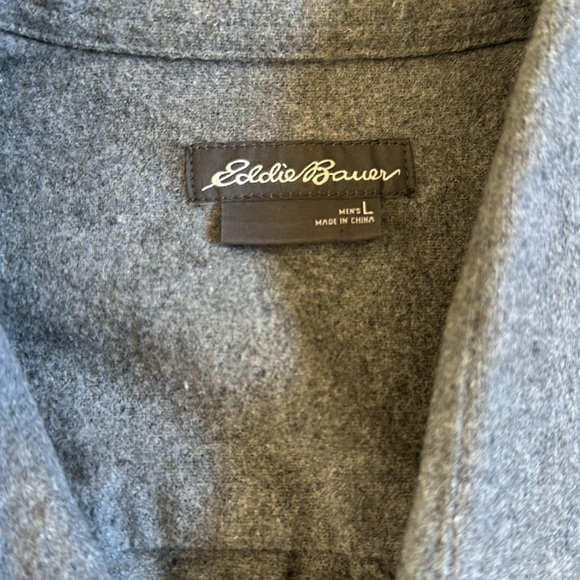 Men’s Eddie Bauer Gray button up long sleeve size large - Picture 2 of 5